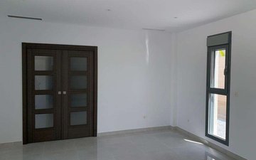 Property slide 10