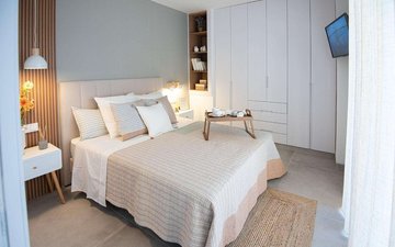 Property slide 44