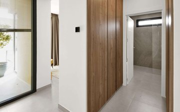 Property slide 20