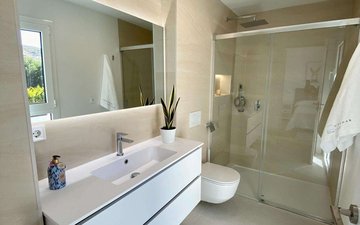 Property slide 35