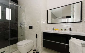 Property slide 18