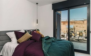 Property slide 21