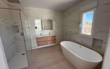 Property slide 10