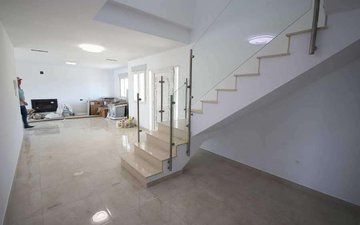Property slide 10