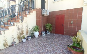 Property slide 25