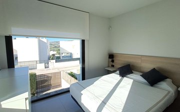 Property slide 20