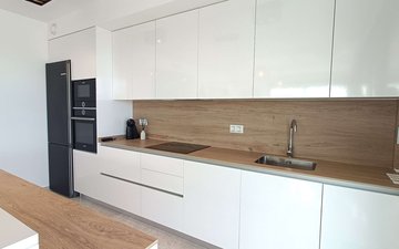 Property slide 10