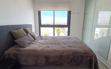 Property slide 22