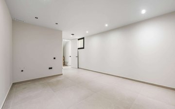 Property slide 22