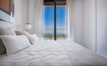 Property slide 18