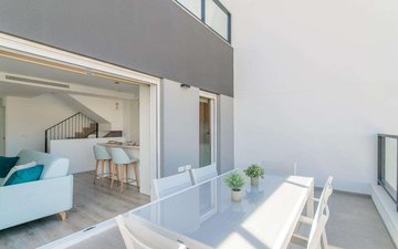 Property slide 20