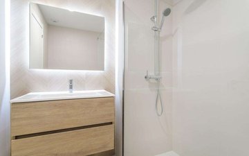 Property slide 44