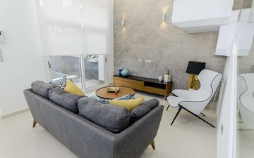 Property slide 17