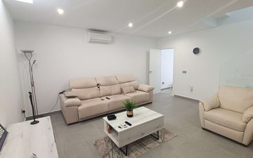 Property slide 40