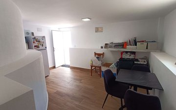 Property slide 33