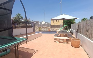 Property slide 44
