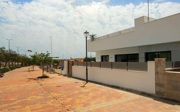 Property slide 33