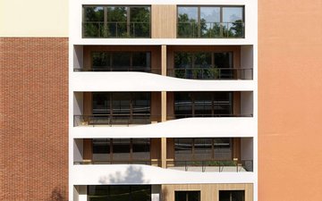 Property slide 10