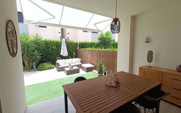 Property slide 25