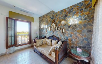Property slide 18