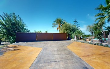 Property slide 28
