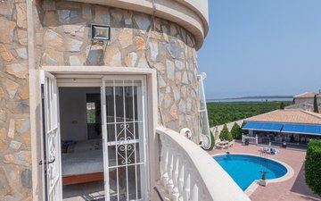 Property slide 20