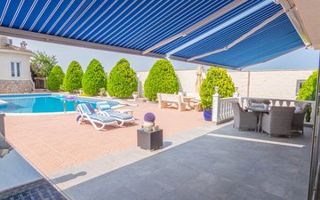 Property slide 40