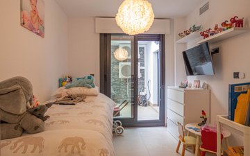 Property slide 18
