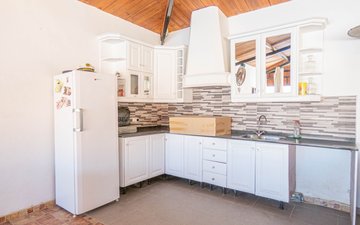 Property slide 46
