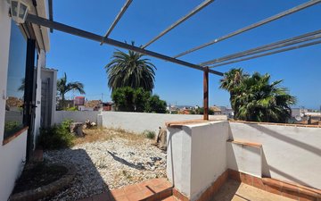 Property slide 16