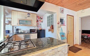 Property slide 14