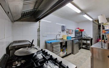 Property slide 10