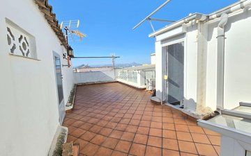 Property slide 14