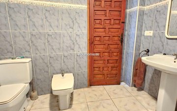 Property slide 10