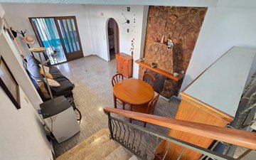 Property slide 16
