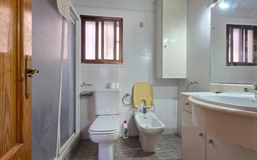 Property slide 20