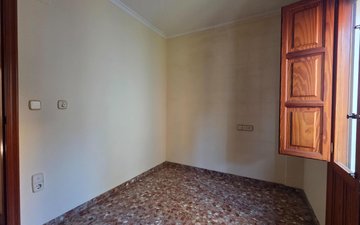 Property slide 10