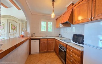 Property slide 20