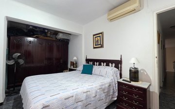 Property slide 10