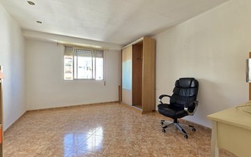 Property slide 17