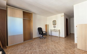 Property slide 18