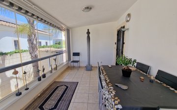 Property slide 25