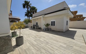 Property slide 21
