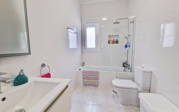 Property slide 20