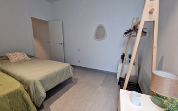 Property slide 18