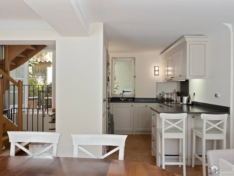Villa for Sale in Mougins, Mougins, Valbonne, Grasse Area 3