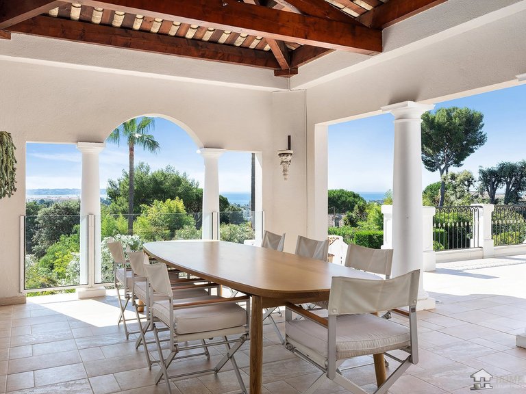Villa for Sale in Cannes, Cannes Area 5