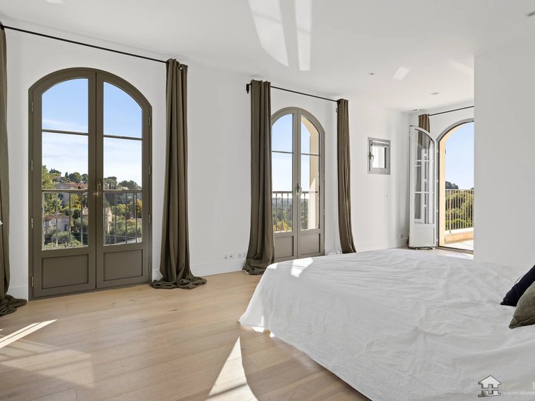 Villa for Sale in Mougins, Mougins, Valbonne, Grasse Area 7