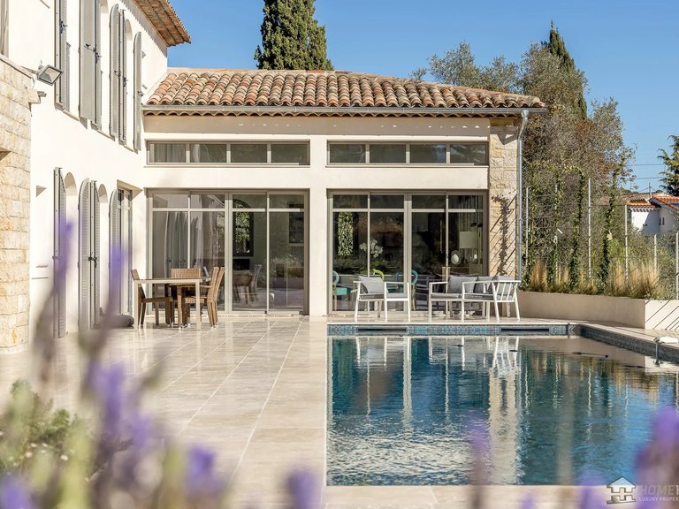 Villa for Sale in Mougins, Mougins, Valbonne, Grasse Area 9