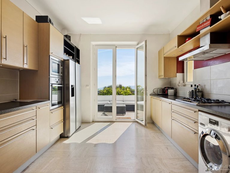 Villa for Sale in Chateauneuf Grasse, Mougins, Valbonne, Grasse Area 2